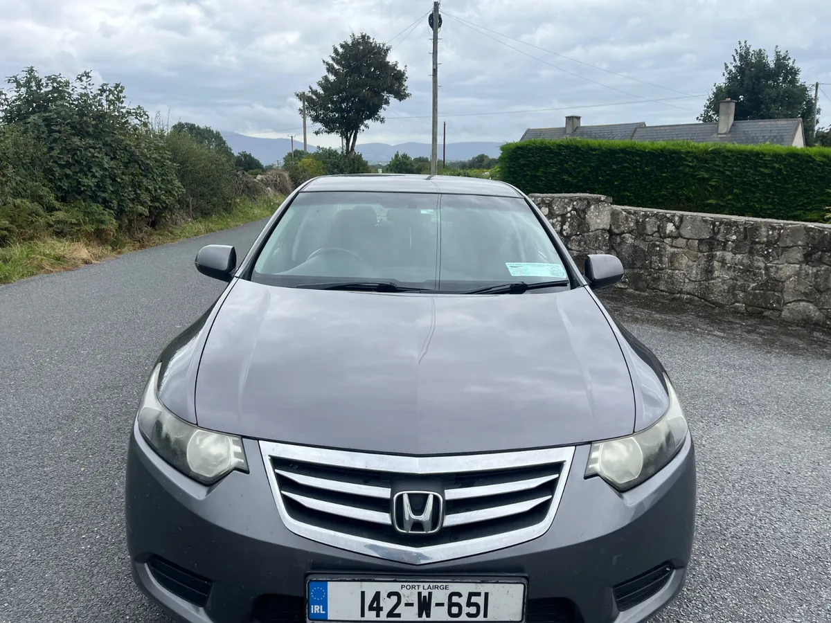 Honda Accord 2014 - Image 2