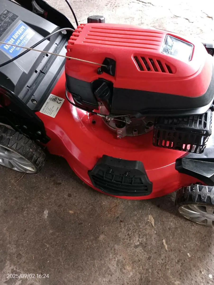 Hercules lawnmower like new - Image 2