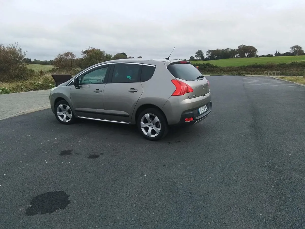Beautiful peugeot 3008 1.6 hdi top speck - Image 2