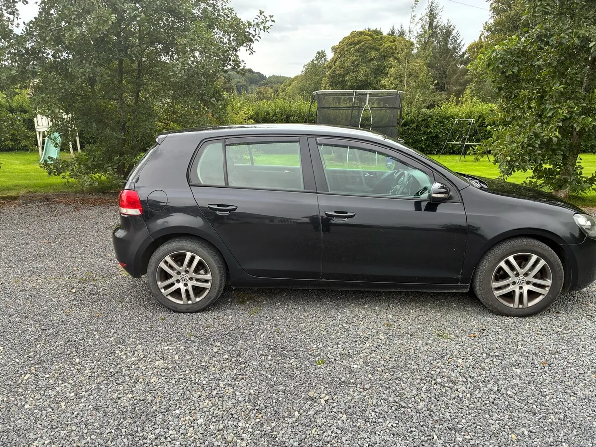 Volkswagen Golf mk6 1.6 tdi bluemotion 105 by - Image 2