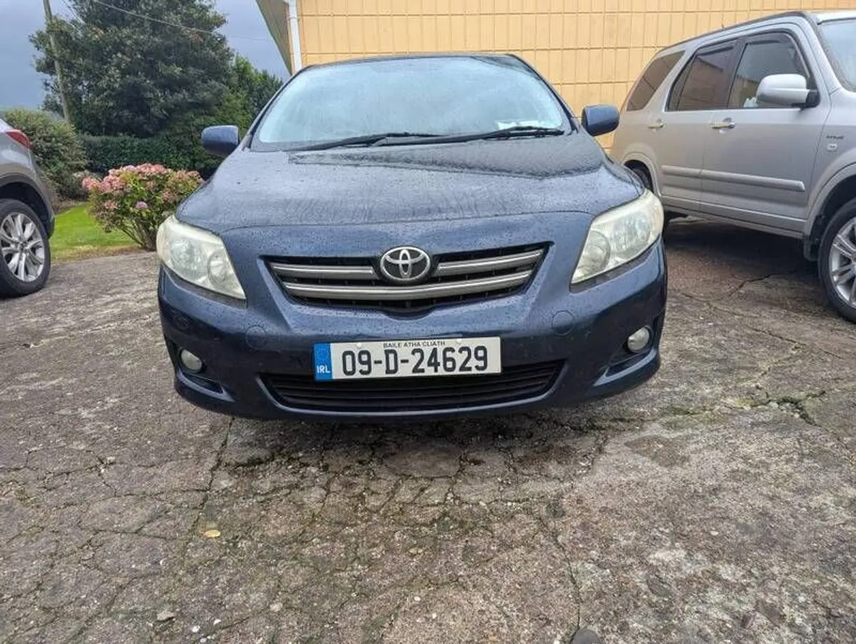 2009 Toyota Corolla - Image 2