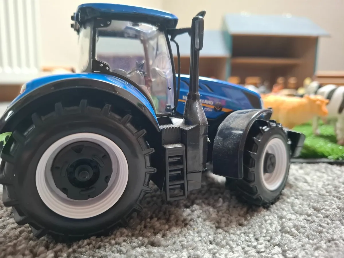 Farm set, animals and vehicles - Image 3