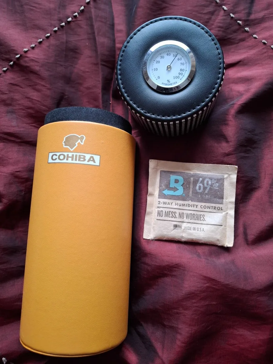 Cohiba leather cigar travel case - Image 1
