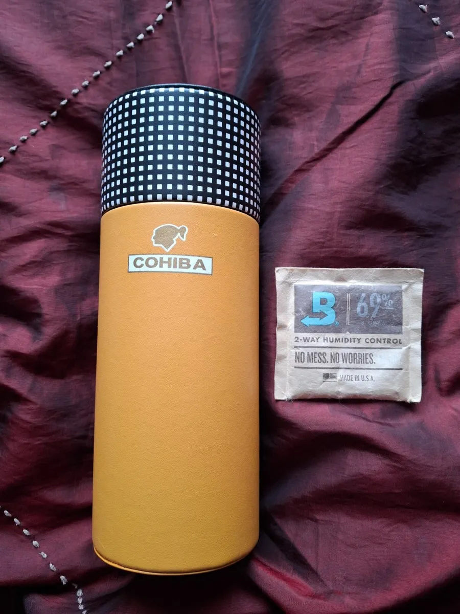 Cohiba leather cigar travel case - Image 2