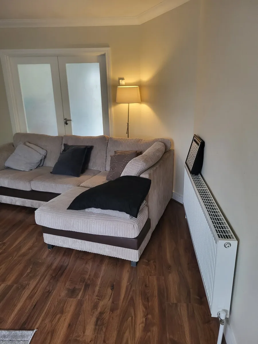 Suite of furniture for sale - Image 1