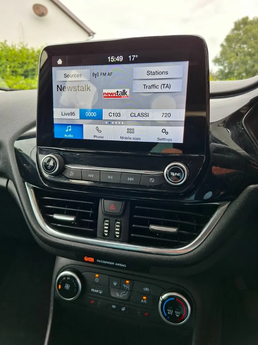 Ford Fiesta Titanium 2019 1.1 EcoBoost - Image 2