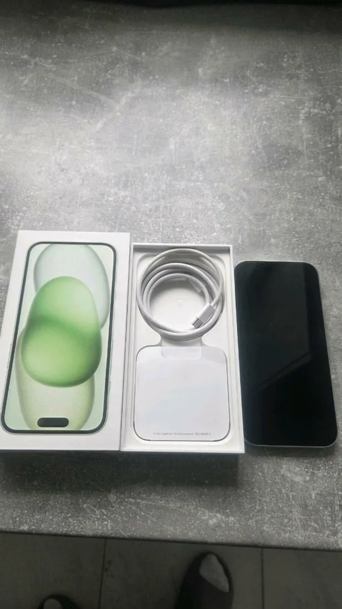 Iphone - Image 1