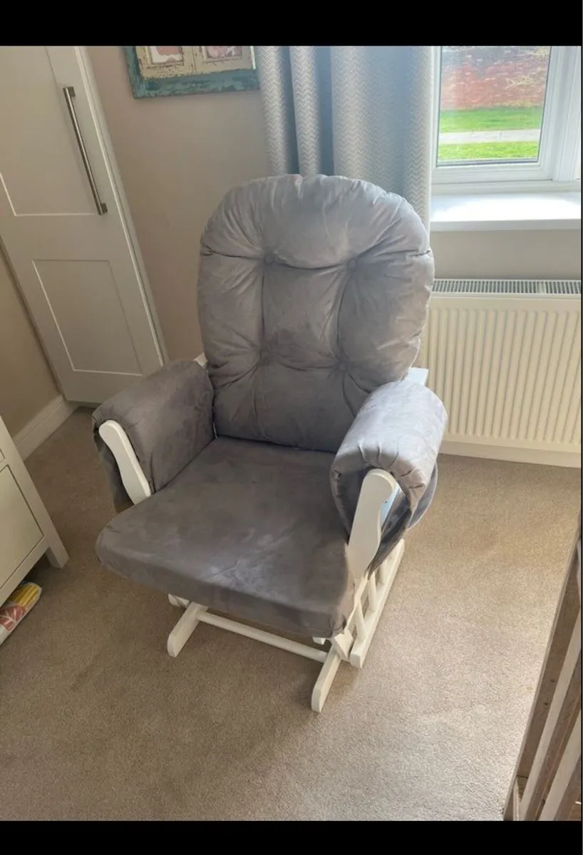 Rocking/ Feeding Chair