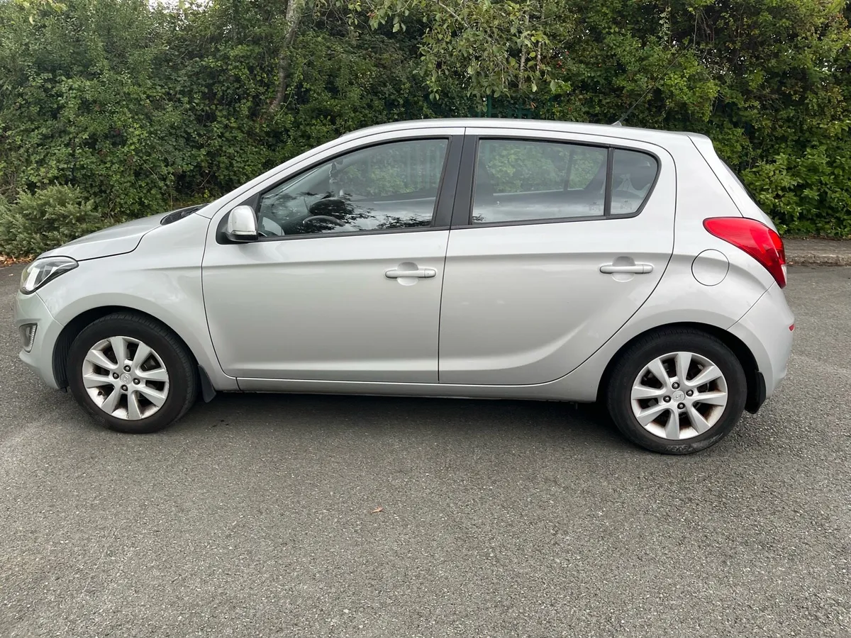 Hyundai i20 - Image 3