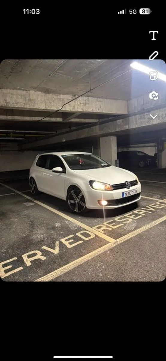 2009 Volkswagen Golf - Image 4