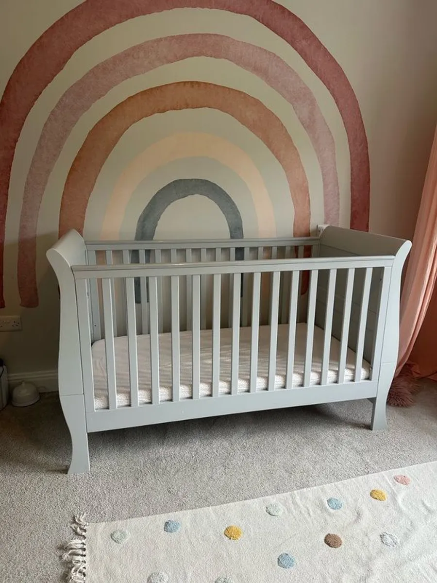 Mamas & Papas Mia Cot bed and dresser/changing table in Grey - Image 1
