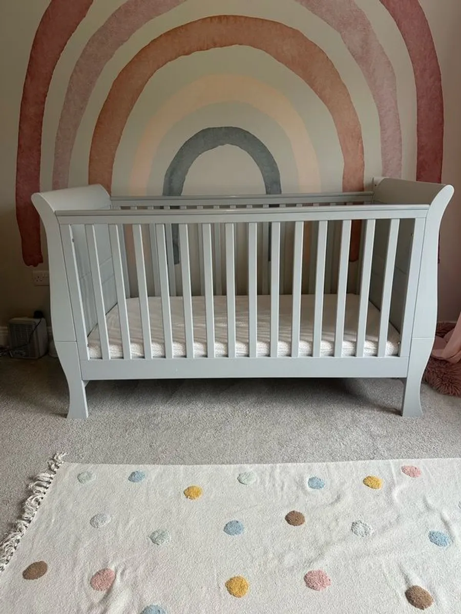Mamas & Papas Mia Cot bed and dresser/changing table in Grey - Image 2