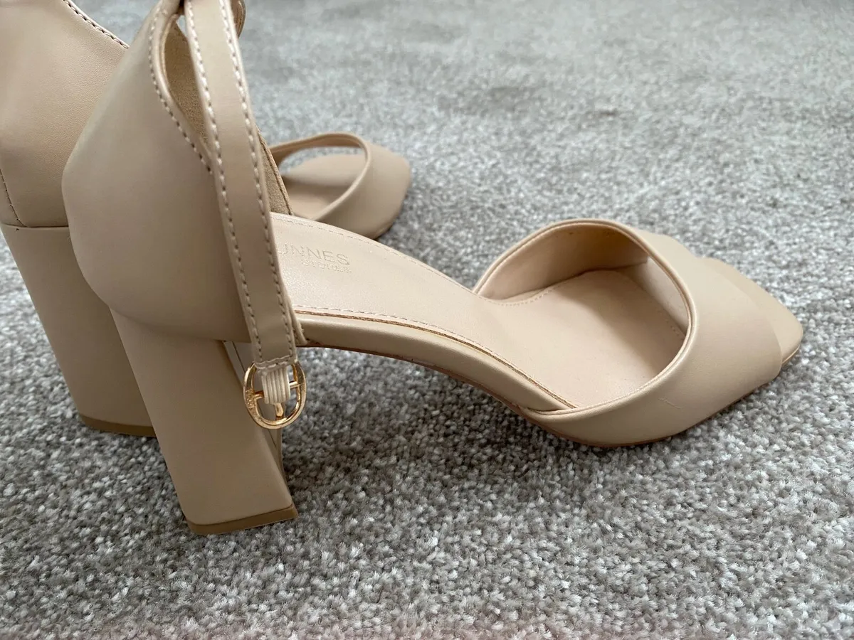 Shoes - Image 3