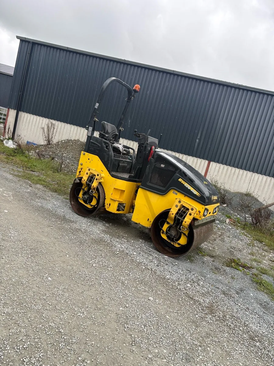 Bomag 120 roller - Image 1