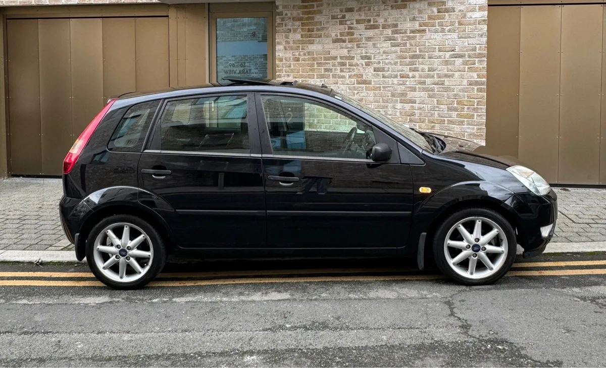 2005 Fiesta 1.2 70k KM Full Service History - Image 2