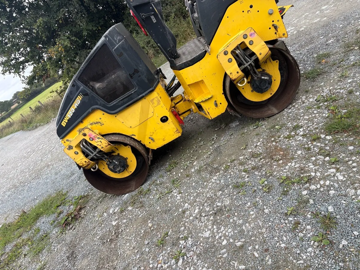 Bomag 120 roller - Image 3