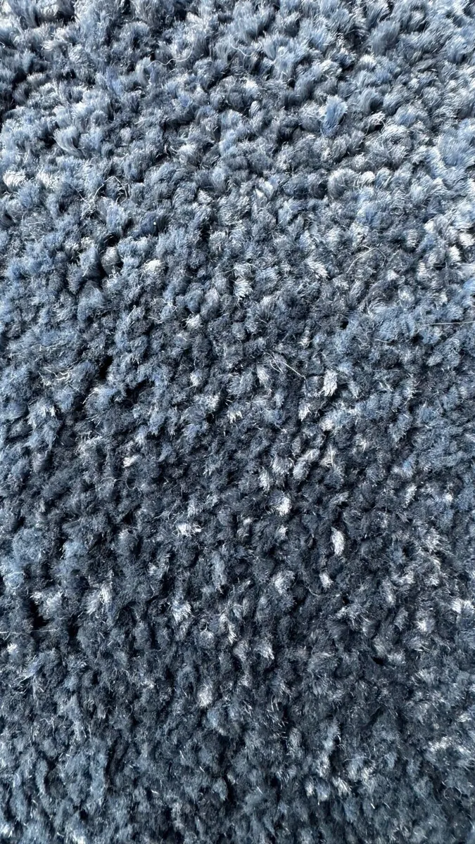 New unused rug - Image 2