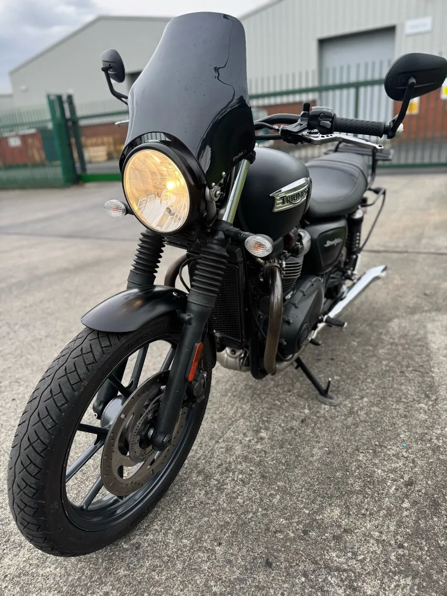 2016 Triumph Bonneville 900 Super Twin - Image 3