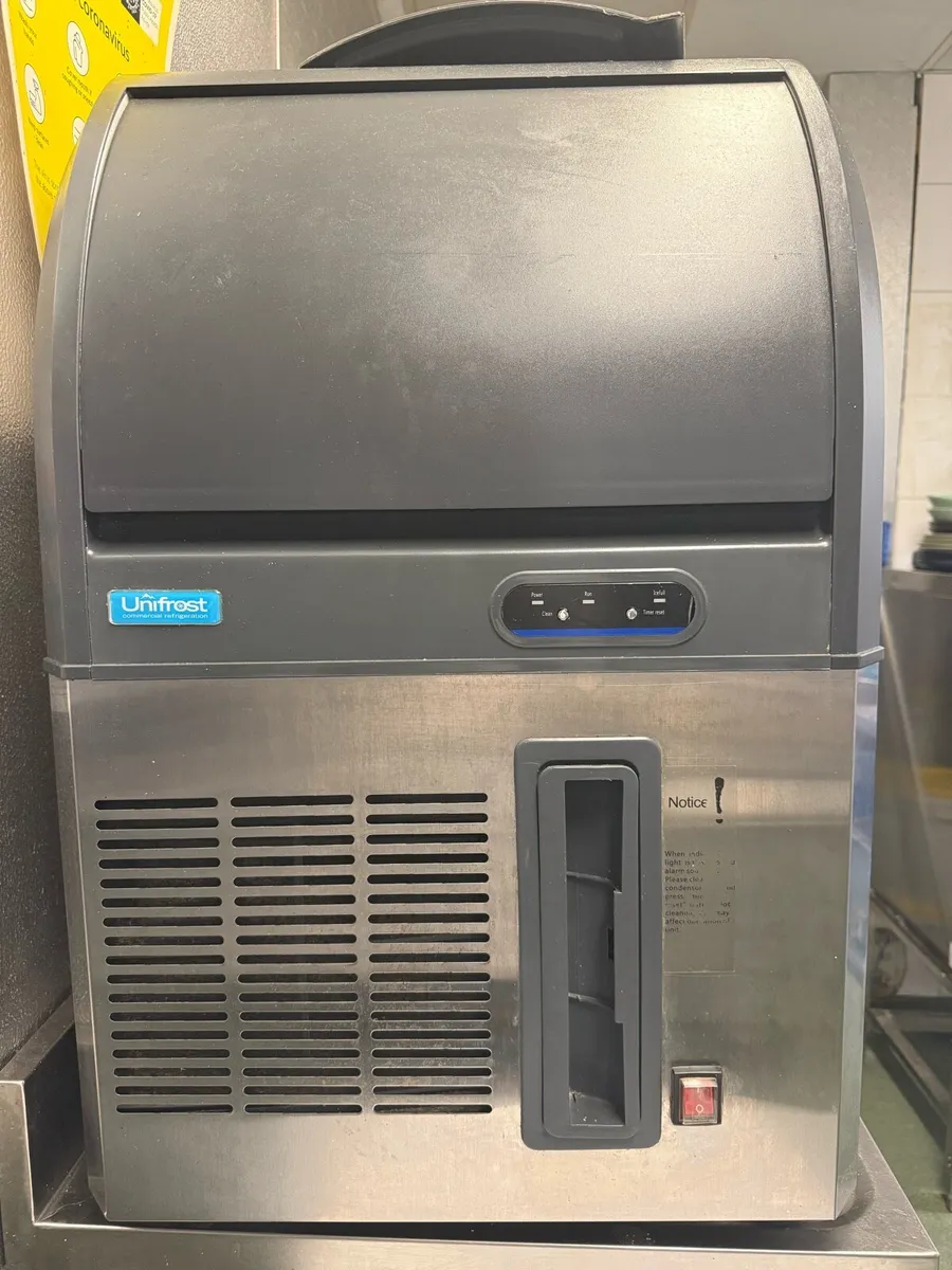 Ice maker