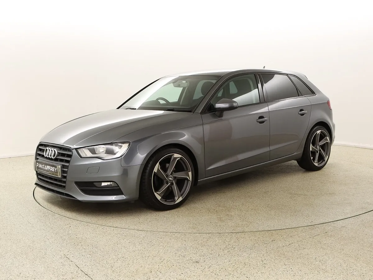 2015 Audi A3 1.6 TDI 110PS SPORT BLACK EDITION - Image 3
