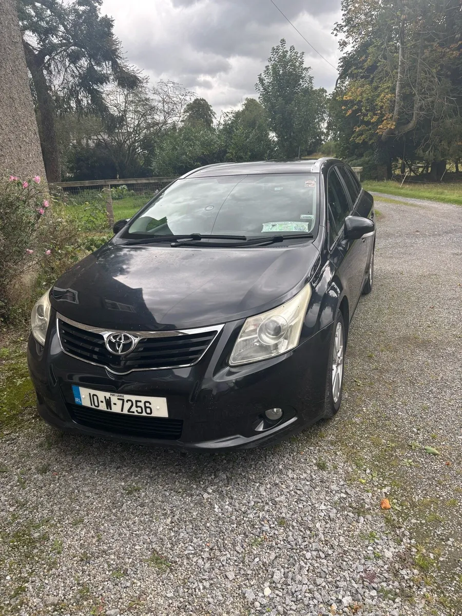 QUICK SALE- TOYOTA AVENSIS 2010 - Image 1
