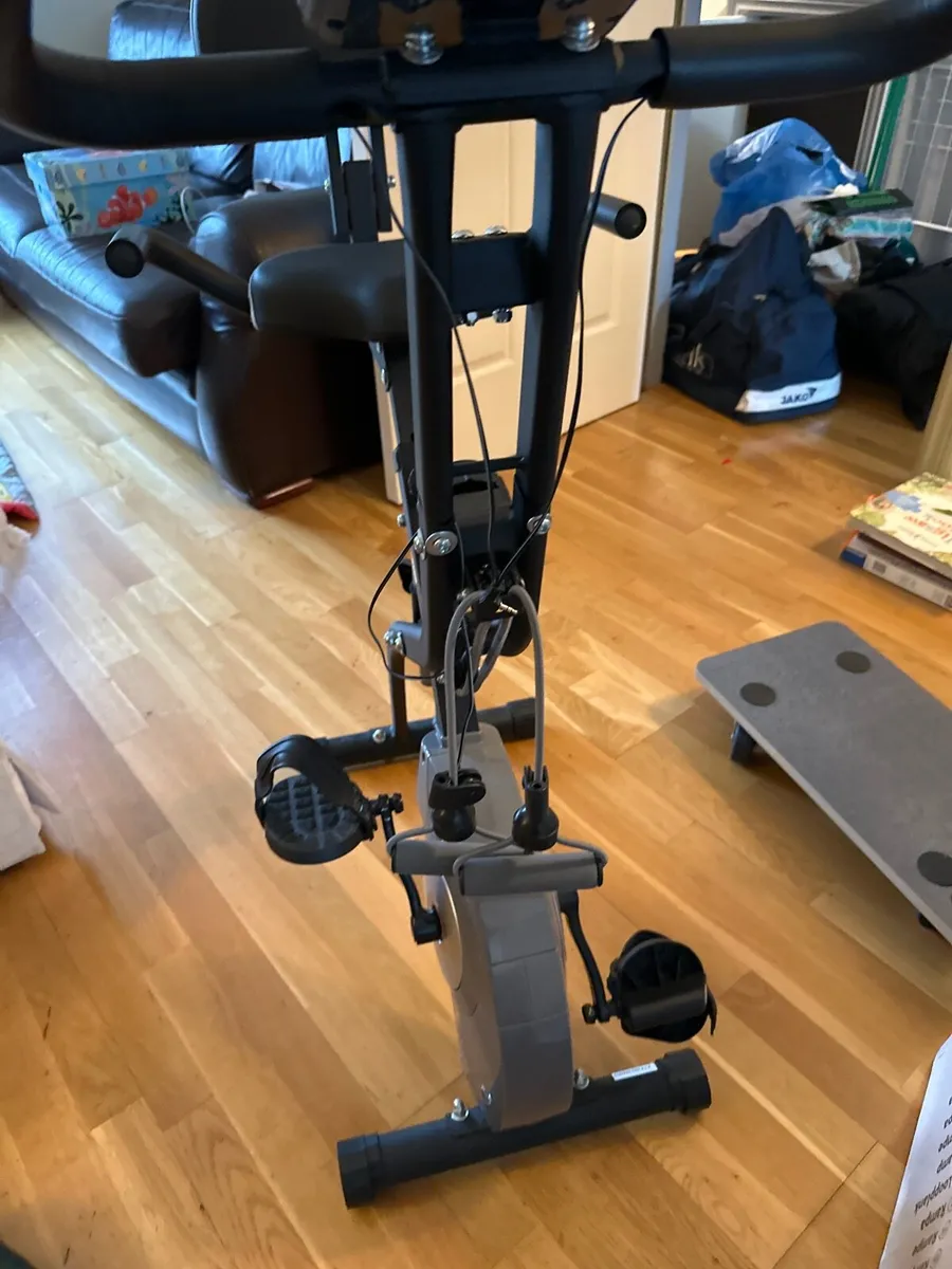 Ativafit exercise bike - Image 3