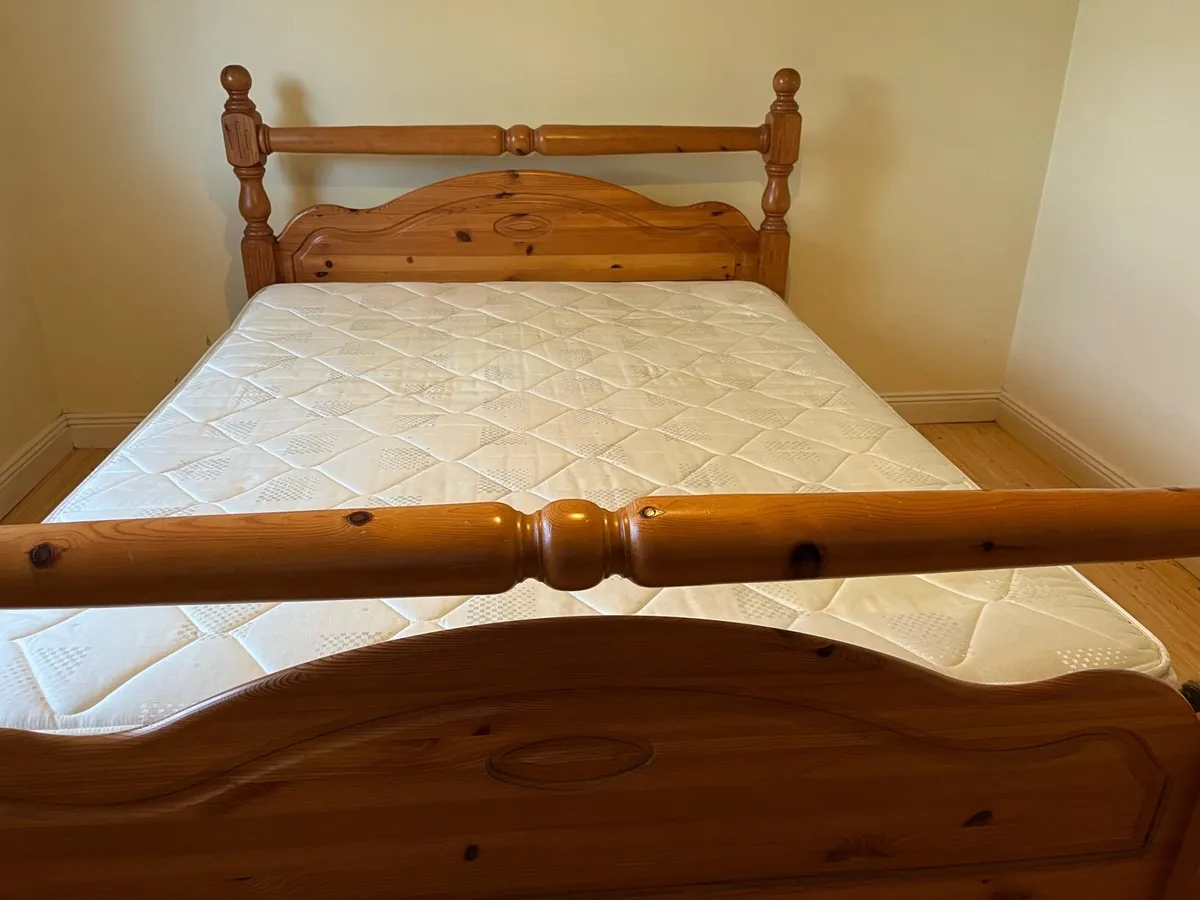 King bed - Image 2