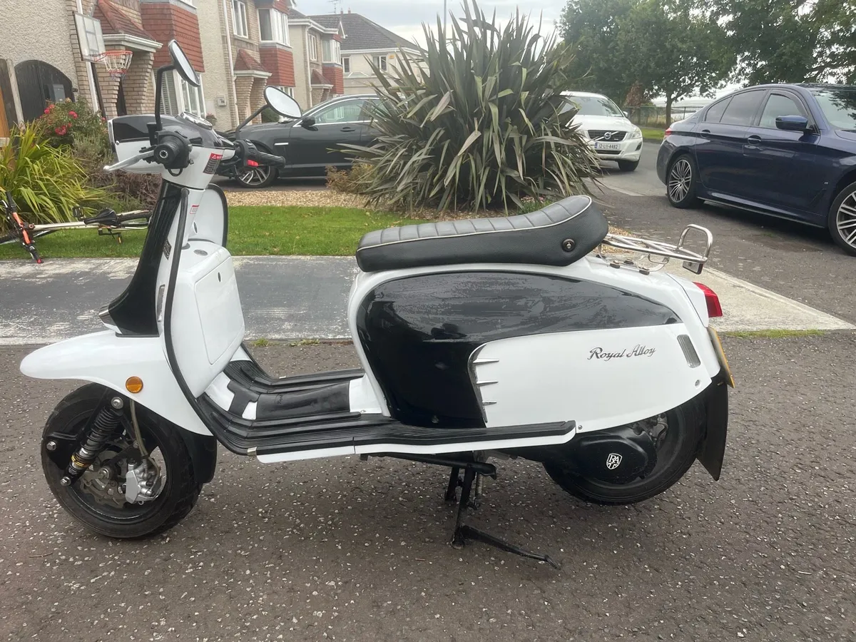 Royal Alloy GT 125 - Image 3