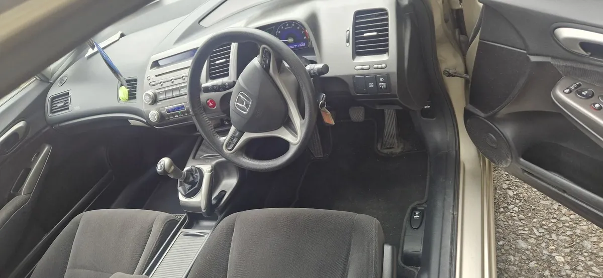 Honda Civic 2008 tax nct - Image 4