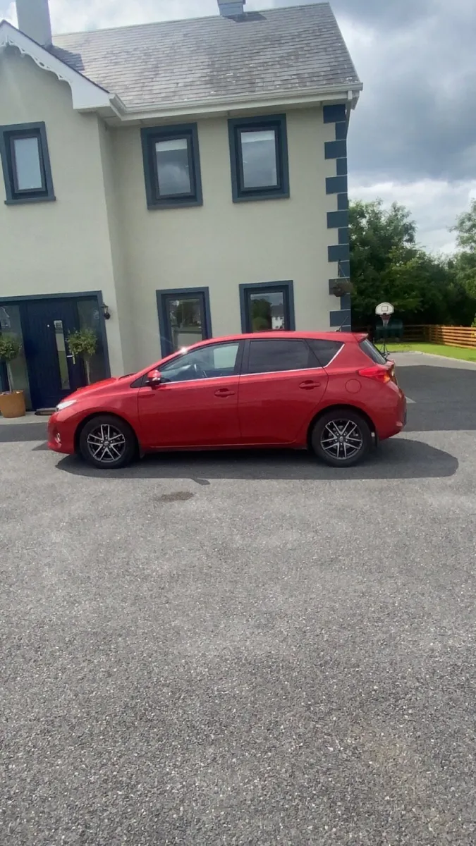 Toyota Auris 2016 - Image 3