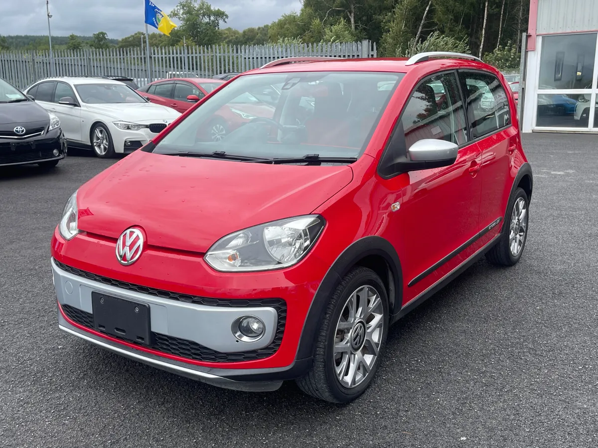 Volkswagen UP Cross 2016 - Image 3