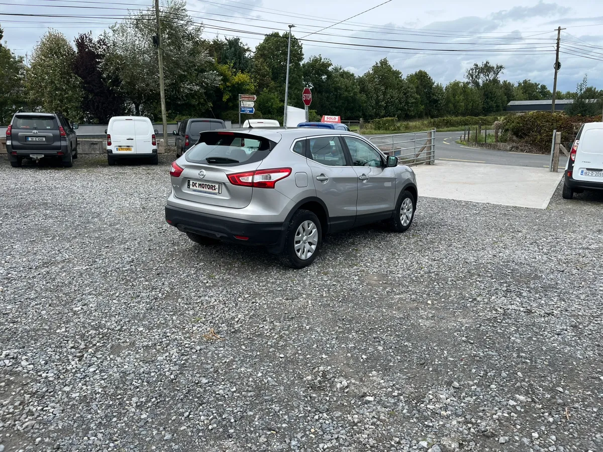 2014 Nissan quasquai * AUTOMATIC * - Image 4