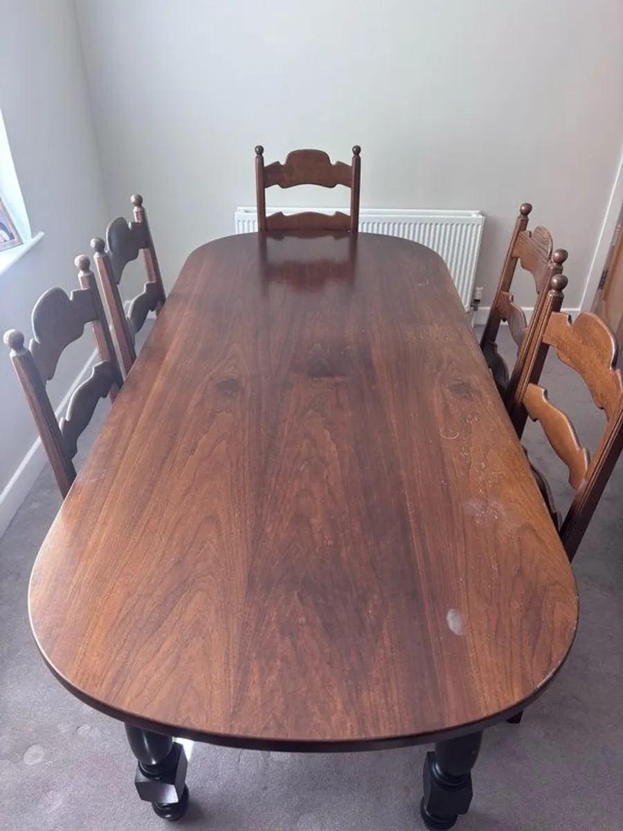 table - Image 1