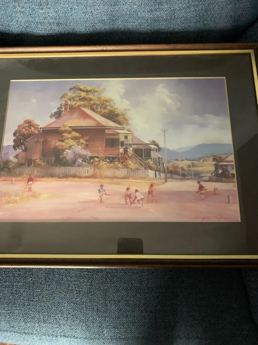 Old pic 3 of them signed - Image 1