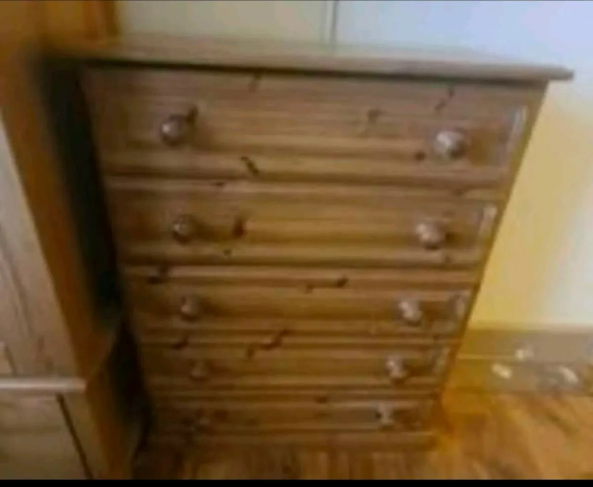 Bedroom furniture set - Image 3