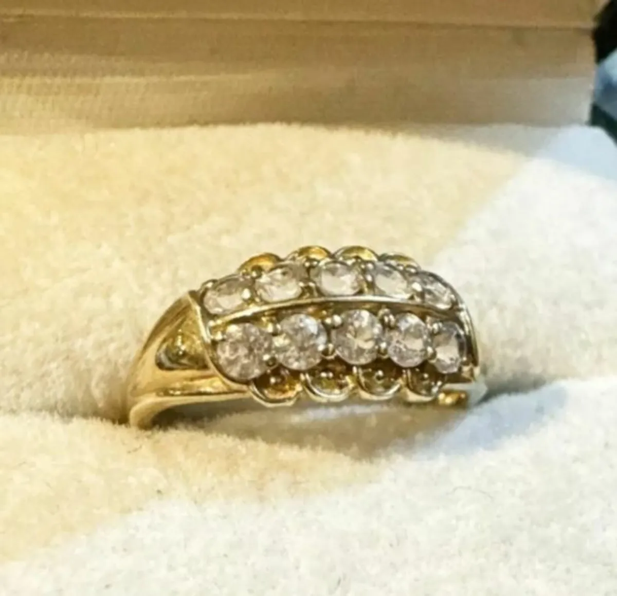 Beautiful 9ct Gold Band