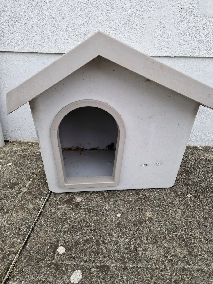 Dog kennel - Image 1
