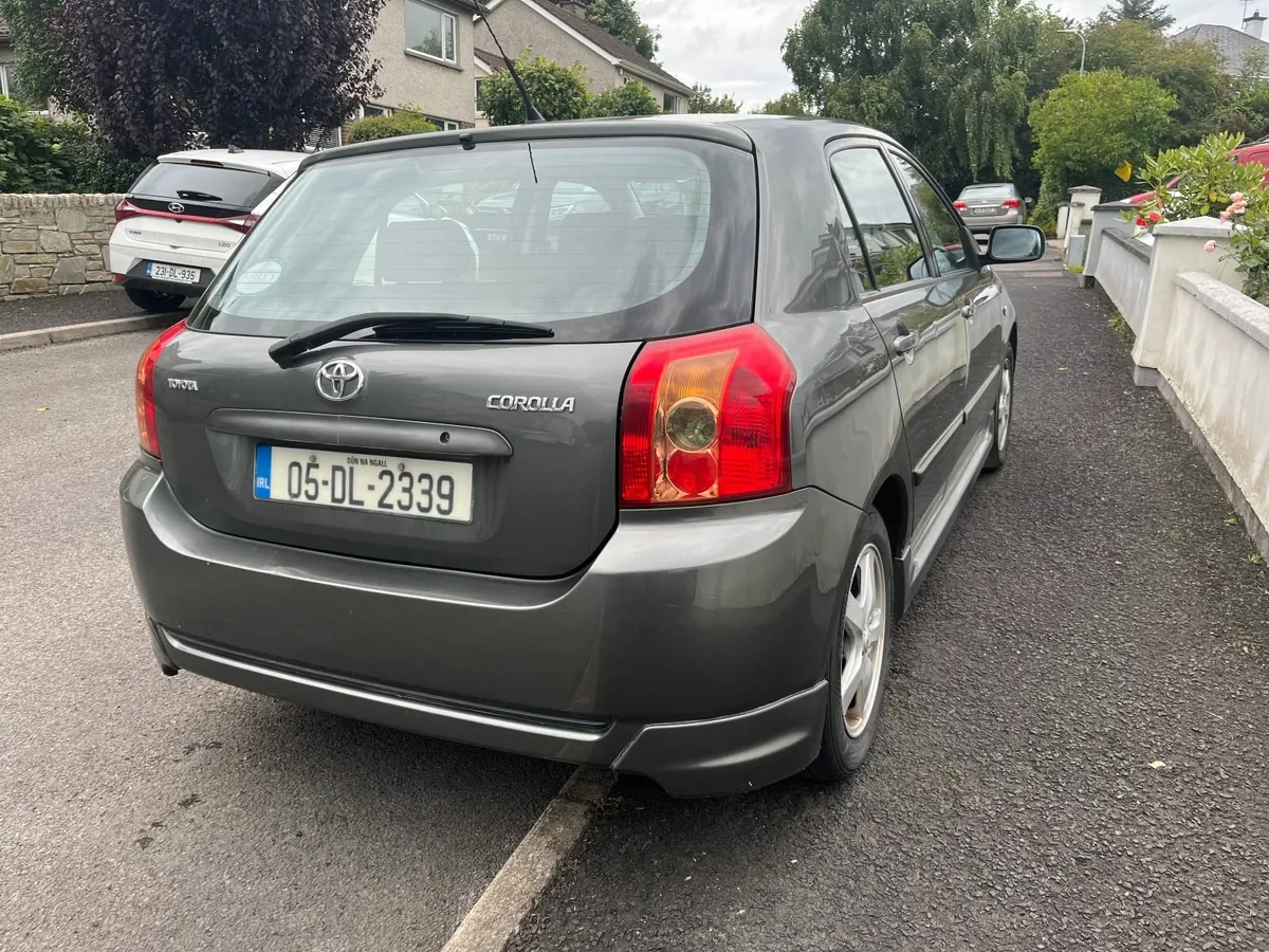 Toyota Corolla 2005 - Image 2