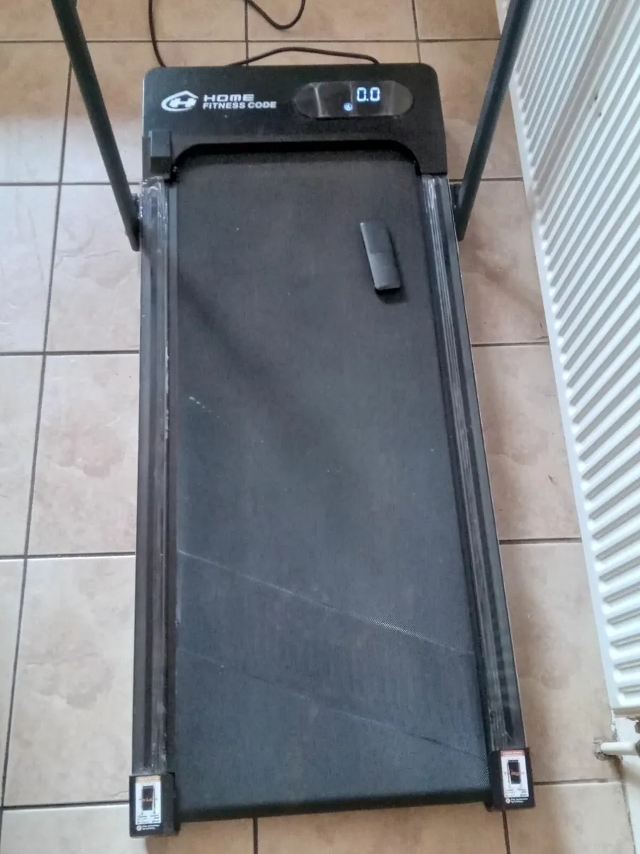 Treadmill - Image 1