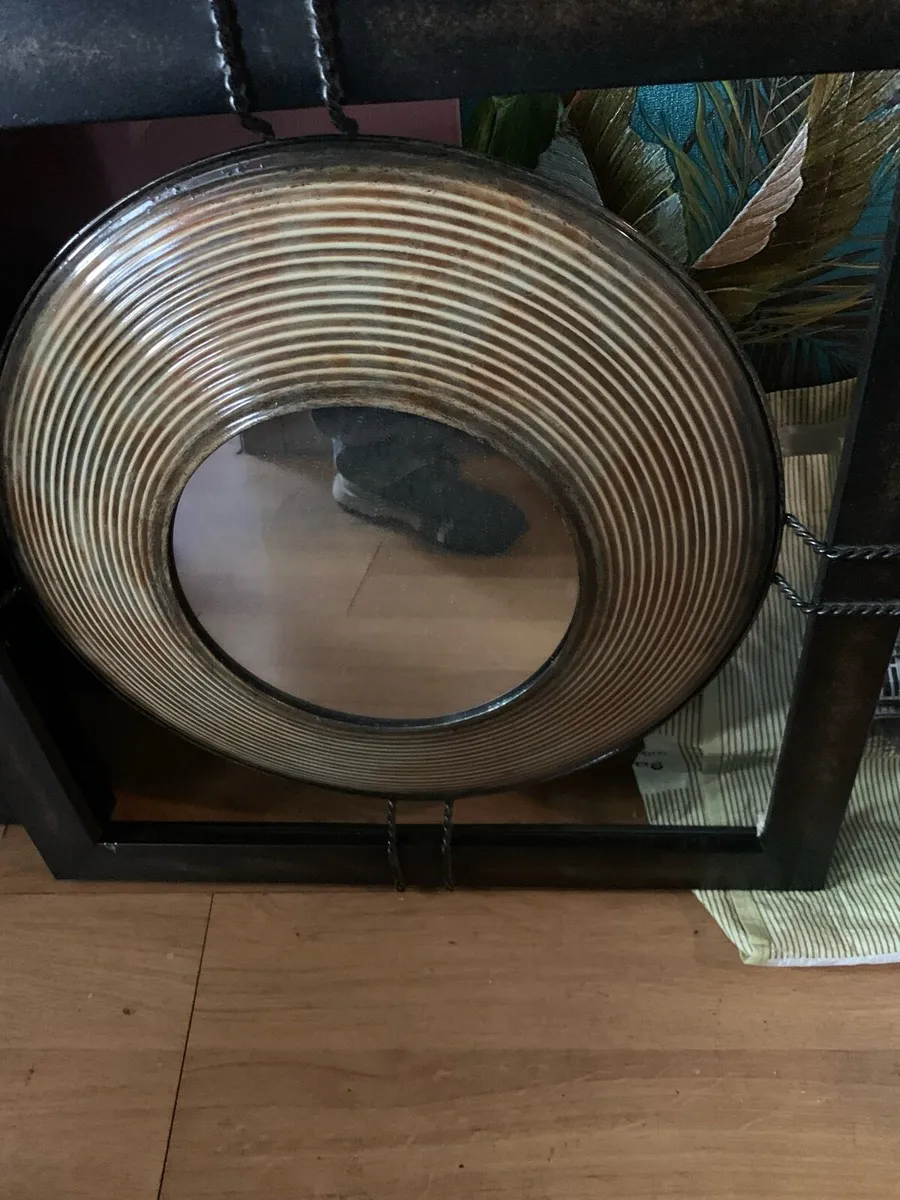 2 mirrors - Image 3