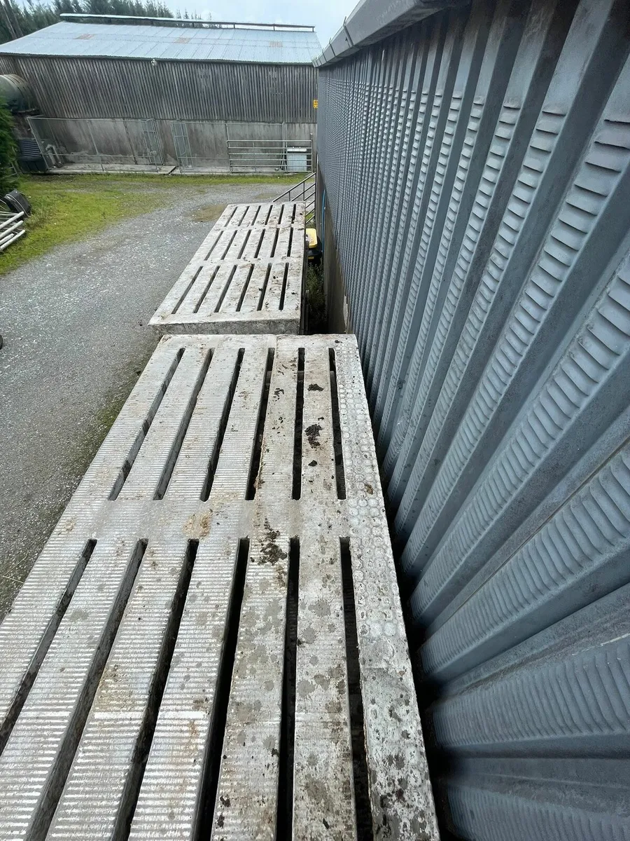 Slats - Image 3