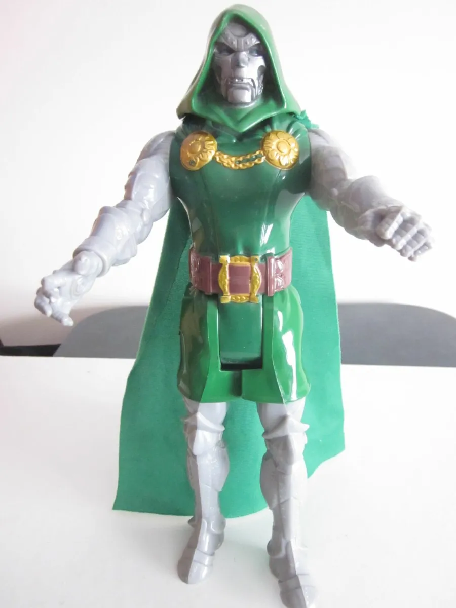 Marvel Avengers Titan Hero Series Dr Doom  Figure - Image 1