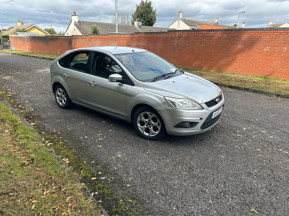 2010 Ford Focus - Image 3