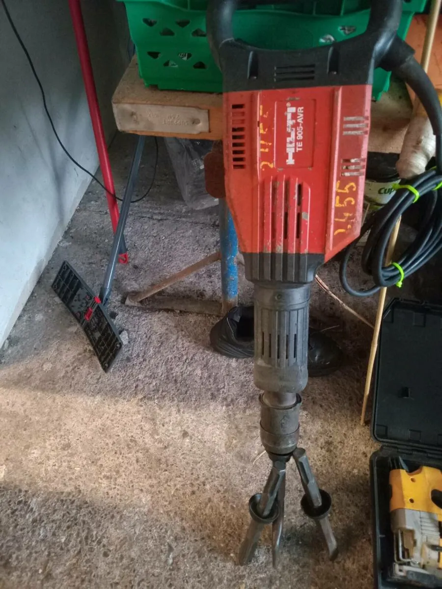 Assorted selction of power tools - Image 1