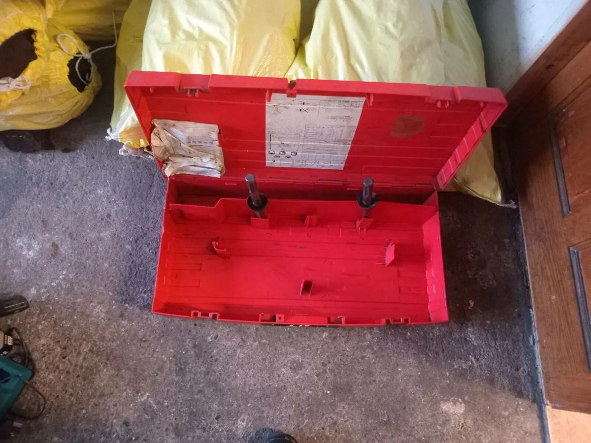Assorted selction of power tools - Image 2