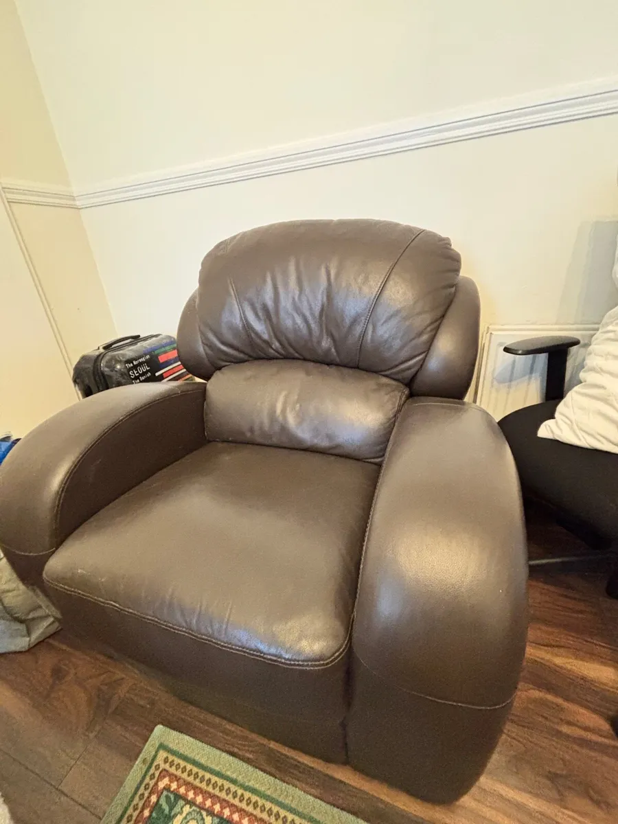 Free Brown leather sofa sets for sale - Image 3