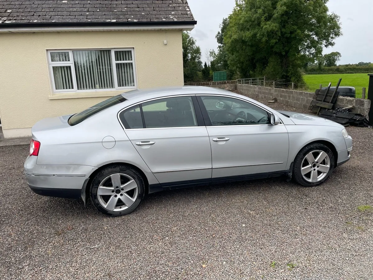 2010 Passat 1.6 TDI - Image 1