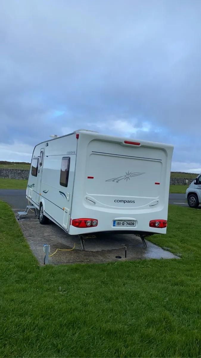 Compass Corona 524 (Fixed Bed) - Image 4