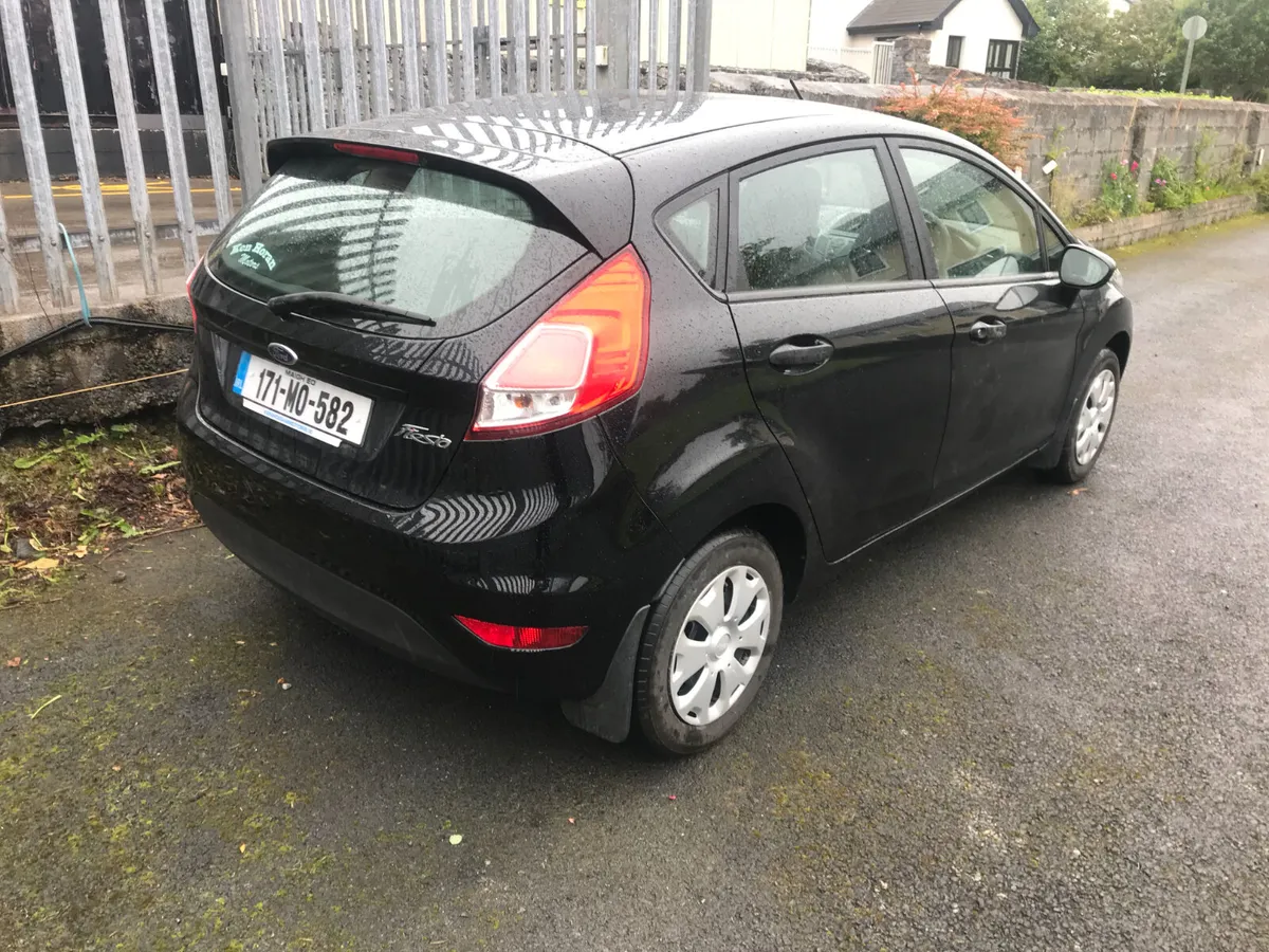 Ford Fiesta 5dr 1.2 Petrol 2017 - Image 4