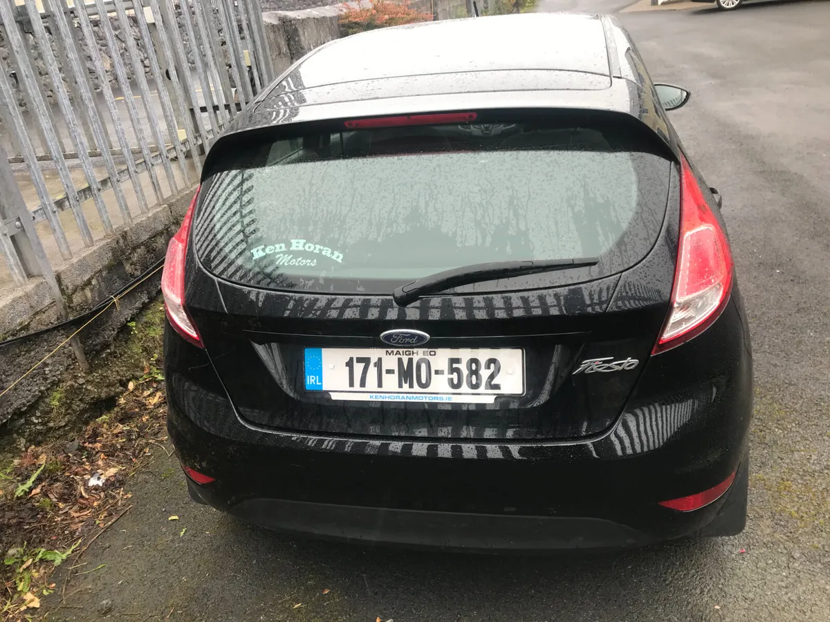 Ford Fiesta 5dr 1.2 Petrol 2017 - Image 3